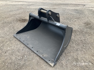 1760 mm Cleanup Excavator Bucket (Unused)