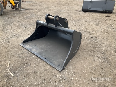 1760 mm Cleanup Excavator Bucket (Unused)