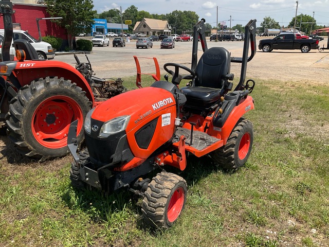 2020 Kubota BX2380RV60 4WD Utility Tractor (Inoperable) 2020 Kubota BX2380RV60 4WD Utility Tractor (Inoperable)
