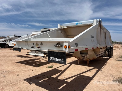 2004 Midland MG42MC2000 42 ft T/A Belly Dump Trailer
