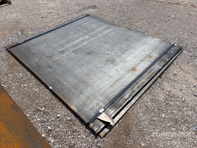 Quantity of (2) Kit Containers Steel 7 ft 2 in x 6 ft (.75 in Thick) Plaques d'acier (Unused)