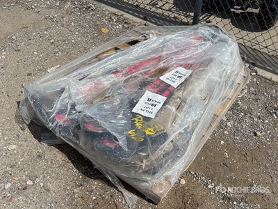 Quantity of 12 PC Assorted Landscaping Tools 造園機械