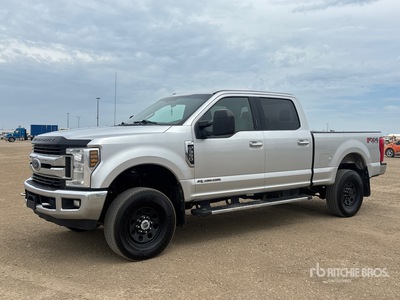 2019 Ford F-350 XLT 4x4 Crew Cab Pick-up