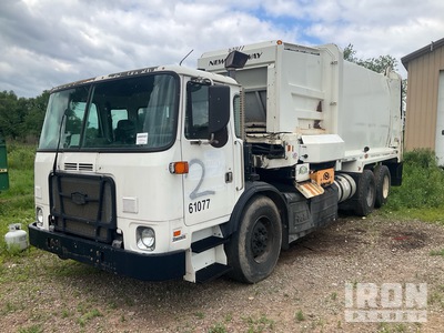 2015 Autocar Xpeditor WX 6x4 Side Loader Camión recolector de residuos