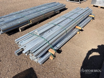 Quantity of (420) 10 ft x 2 in x 2 in Flashing Angle その他 - 店舗 & 倉庫