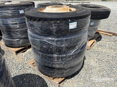 Quantity of (4) 11R22.5 を見 Tires