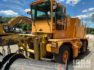 1991 Oshkosh HB-2518 4x4 Airport Runway Snow Plow Truck