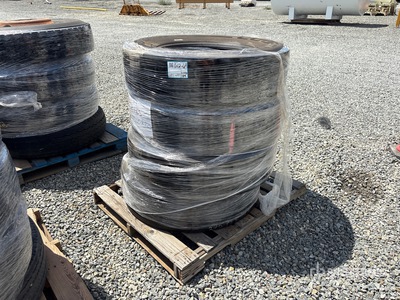 Quantity of (4) 295/75R22.5 を見 Tires