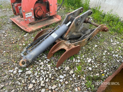 Excavator Thumb