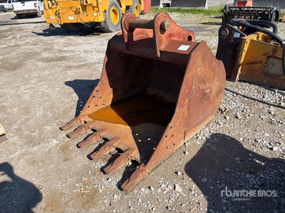 50 in Digging Excavator Bucket