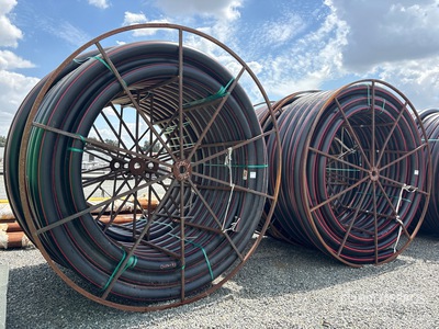 Quantity of (4) Bobine pour tuyau enroulé