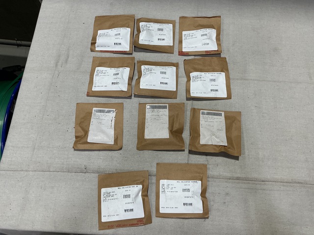 (11) Bell Helicopter Textron 449-040-435-101 Lubricator Assemblies