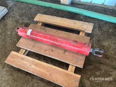 Bourgault Air Drill Hydraulic Ram