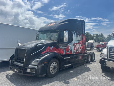 2022 Volvo VNL680 6x4 Sleeper Prime Mover