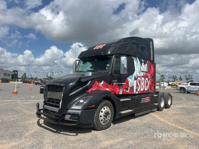 2022 Volvo VNL680 6x4 Tracteur routier couchette
