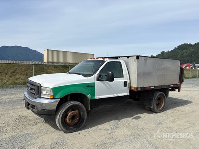 2004 Ford F-550 XL 4x2 Dump Truck