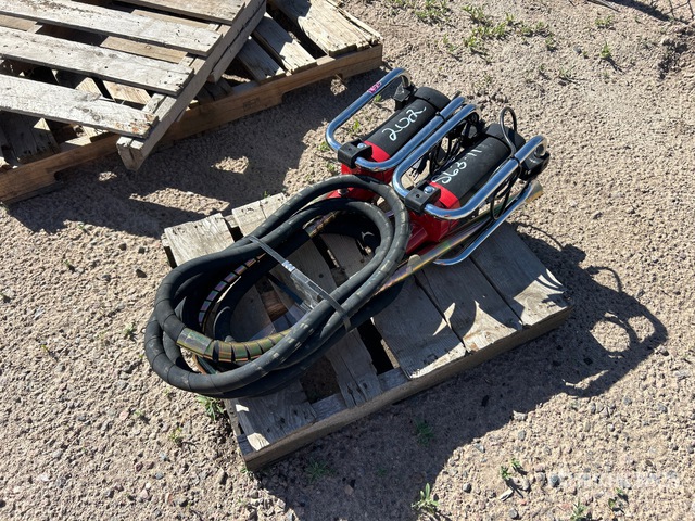 Quantity of (2) Mustang CV3500 Concrete Vibrator