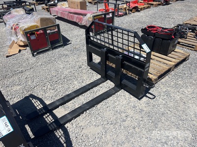 JBX 4000 48 in Fourches pour Skid Steer (Unused)