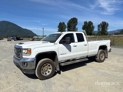 2017 GMC Sierra 3500HD SLE 4x4 Extended Cab Pickup