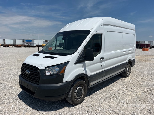 1FTYR2XM5KKA54737 2019 photo no. 1