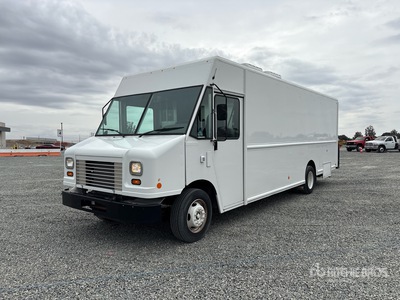 2017 Ford F59 4x2 Samochód dostawczy