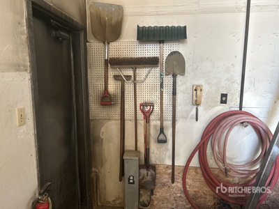 Quantity of Shovels