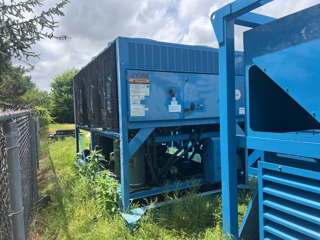 2017 York YLAA 120 ton Water Chiller 2017 York YLAA 120 ton Water Chiller
