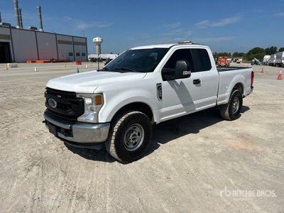 2020 Ford F-250 XL 4x2 Extended Cab Pickup