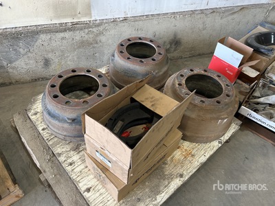 Quantity of (3) Tambours de frein