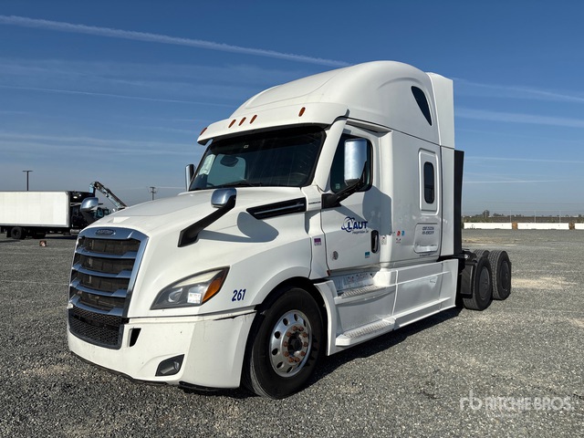 2022 Freightliner Cascadia 126 6x4 T/A Sleeper Truck Tractor