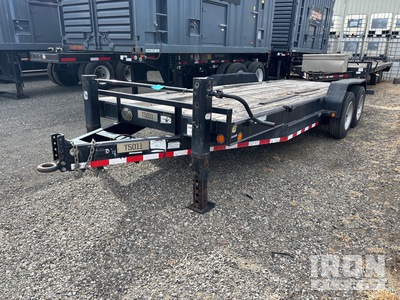 2015 Load Trail 12600 lb 20 ft T/A Remolque Portamaquinaria