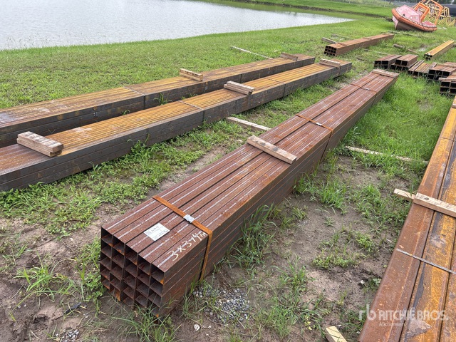 Quantity of (25) 3 in x 3 in x 20 ft Square Tube