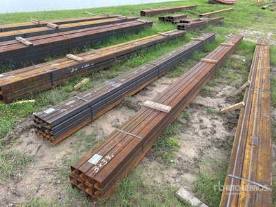 Quantity of (12) 3 in x 3 in x 22 ft Square Tube その他 - 店舗 & 倉庫