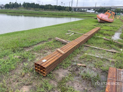 Quantity of (12) 3 in x 3 in x 24 ft Square Tube その他 - 店舗 & 倉庫