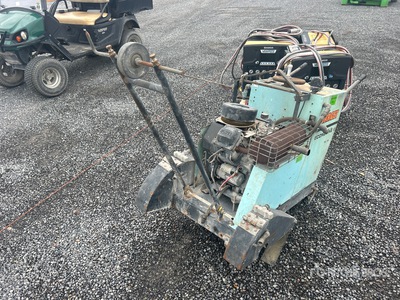 Target EC1120KC14 を見 Walk Behind - Concrete Saw
