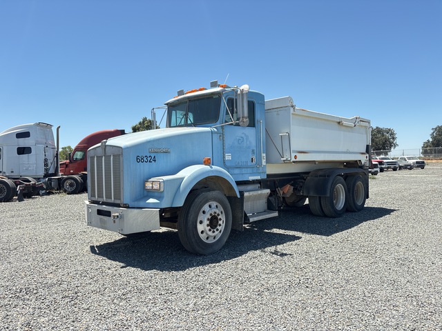 1999 Kenworth T-800 6x4 T/A Dump Truck 1999 Kenworth T-800 6x4 T/A Dump Truck