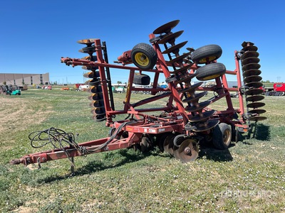 1999 Sunflower 1233-24 24 ft Tandem Disques