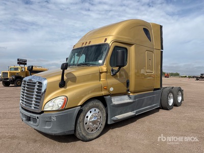 2016 Freightliner Cascadia 113 6x4 Ciągnik siodłowy T/A z kabiną sypialną