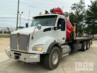 Fassi Knuckle Boom on 2019 Kenworth T880 8x4 Boom Truck