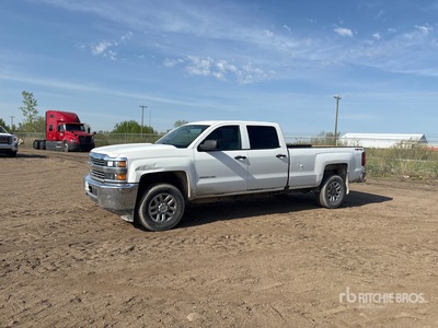 2016 Chevrolet Silverado 2500 4x4 Crew Cab Pickup