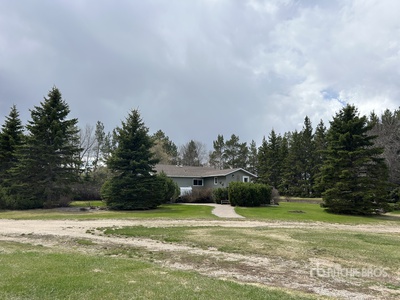 RM of Round Hill No. 467, SK SE 17-48-14-W3 158.98 +/- Acres on Title Agricultural Home Parcel