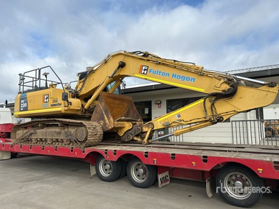2013 Komatsu PC220-8M0 Tracked Excavator