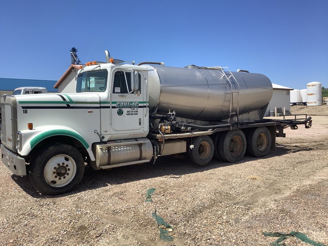 1986 International F9370 6x4 Tanker Truck 1986 International F9370 6x4 Tanker Truck