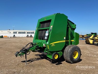 2013 John Deere 569 Round Baler