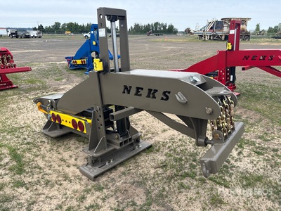 2026 Neks Hydraulic Fifth Wheel Wrecker Attachment (Unused)