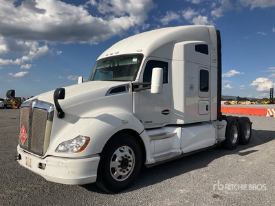 2018 Kenworth T680 6x4 Tractocamion con Dormitorio / Tracteur routier couchette