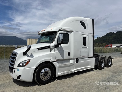 2018 Freightliner Cascadia 6x4 T/A Sleeper Truck Tractor