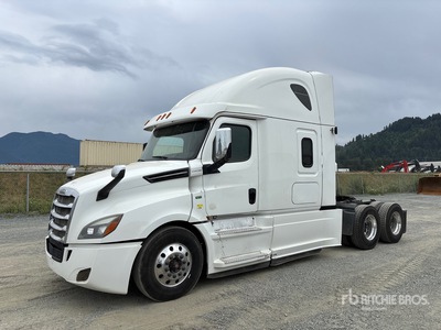 2019 Freightliner Cascadia 6x4 T/A Sleeper Truck Tractor
