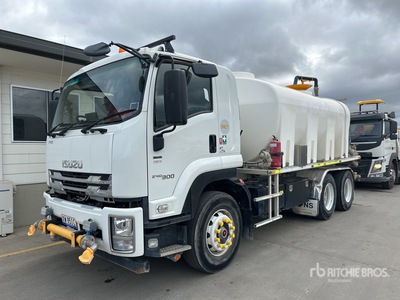 2023 Isuzu FVZ 240-300 14000 L 6x4 Camion à eau