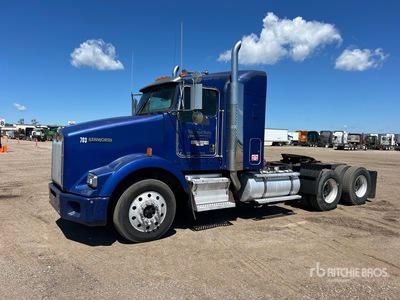 2007 Kenworth T800 6x4 3- Achs Sattelzugmaschine mit Schlafkabine